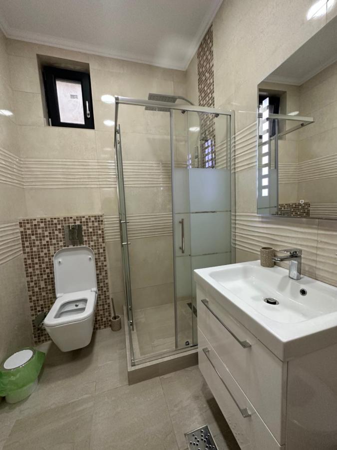 Golden Garden Luxury Apartment In Bucureşti Exterior foto